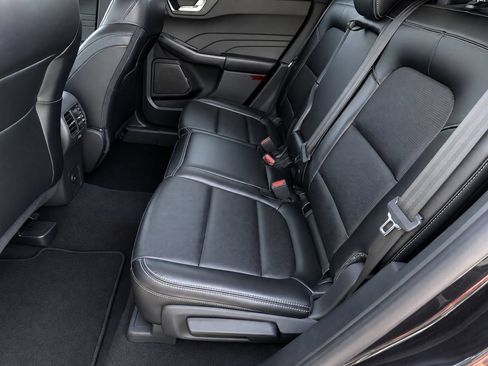 Used 2025 Ford Escape Platinum AWD/4WD image 35