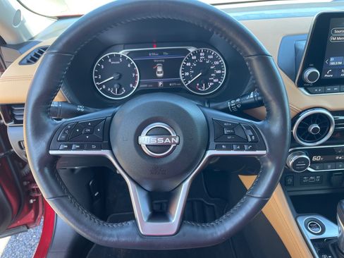 Used 2025 Nissan Sentra SV w/ SV Premium Package FWD image 7