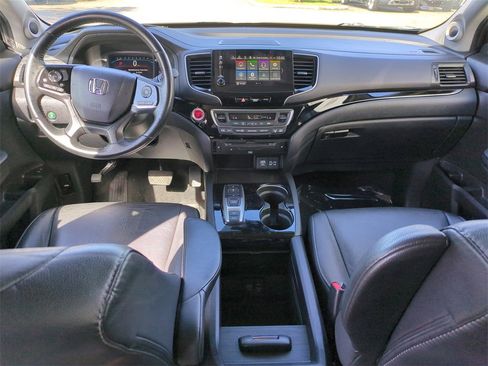 Used 2021 Honda Pilot Touring image 18