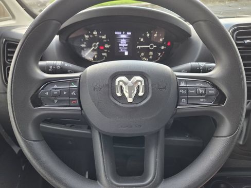 Used 2025 RAM ProMaster 2500 w/ Convenience Group FWD image 15