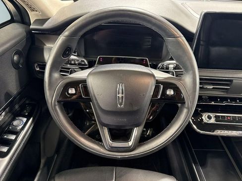 Used 2023 Lincoln Corsair Reserve w/ Equipment Group 202A AWD/4WD image 19