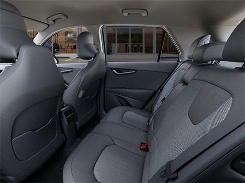 Certified 2025 Kia Niro EX image 18