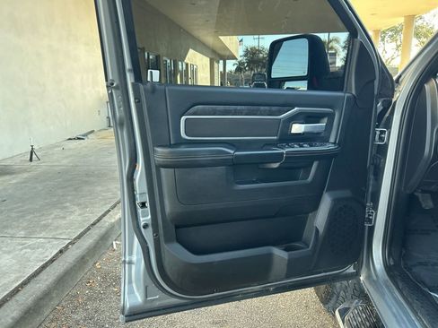 Used 2024 RAM 3500 Big Horn image 36