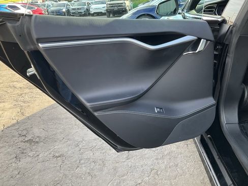 Used 2017 Tesla Model S 75 image 32