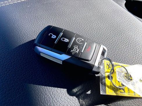 Used 2025 RAM 2500 Laramie image 10