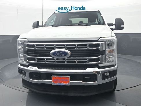 Used 2025 Ford F250 XLT AWD/4WD image 3