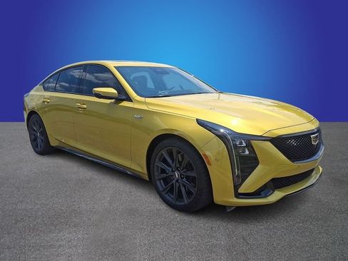 Used 2026 Cadillac CT5 V RWD image 3