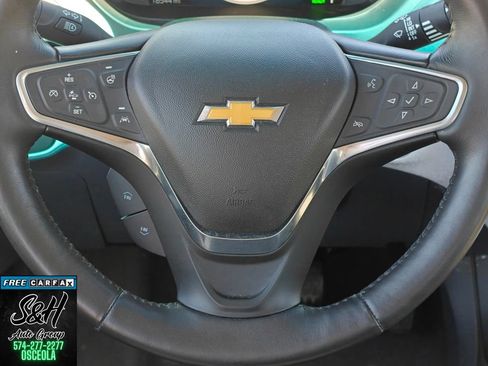 Used 2017 Chevrolet Bolt Premier w/ Driver Confidence II Package FWD image 5