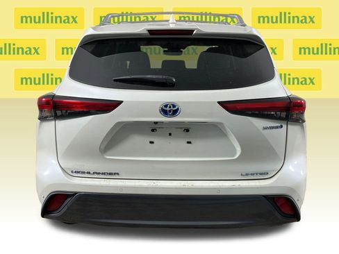 Used 2021 Toyota Highlander Limited image 7
