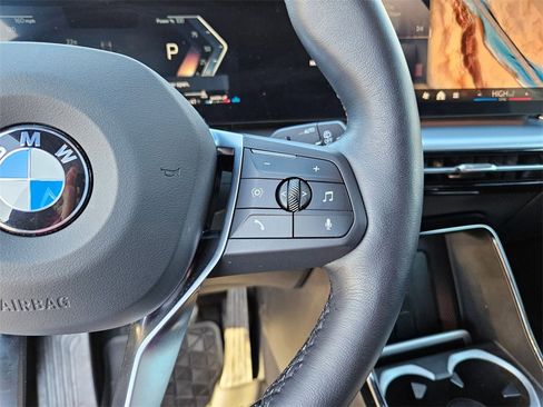 Used 2025 BMW X1 xDrive28i w/ Premium Package image 12