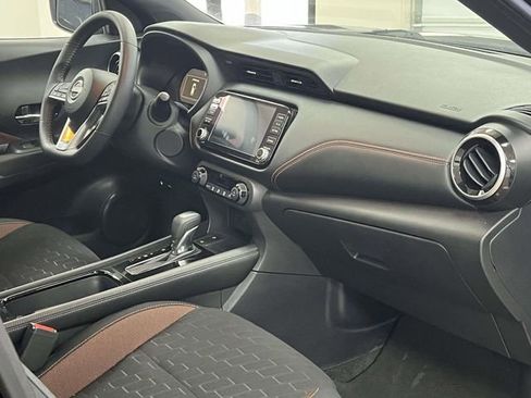 Used 2024 Nissan Kicks SR image 23