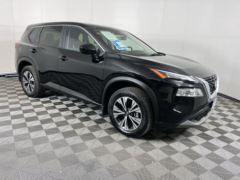 Used 2023 Nissan Rogue SV AWD/4WD image 7