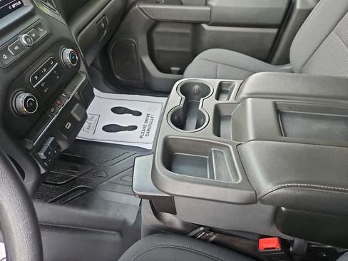 Used 2020 Chevrolet Silverado 2500 Custom w/ Custom Value Package AWD/4WD image 16