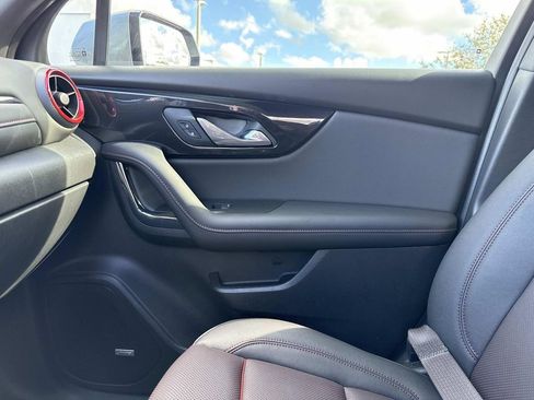 Used 2025 Chevrolet Blazer RS w/ Enhanced Convenience Package image 30