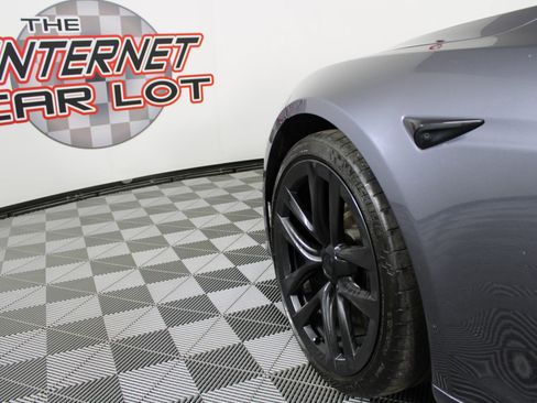 Used 2021 Tesla Model S Plaid image 25