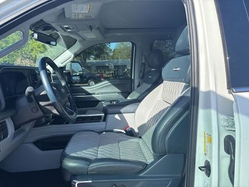 Used 2024 Ford F350 Limited AWD/4WD image 9