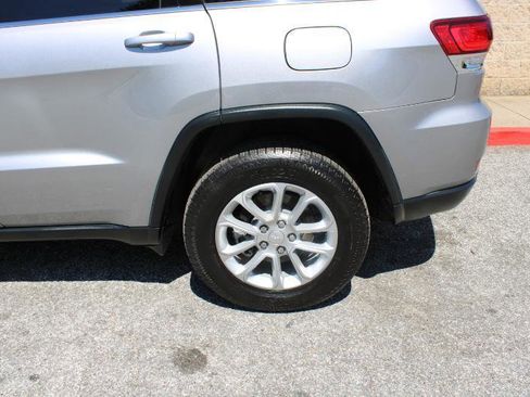 Used 2021 Jeep Grand Cherokee Laredo X RWD image 10