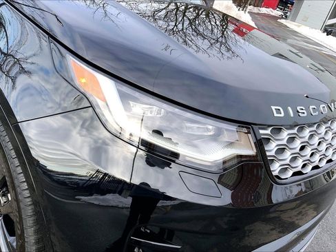 New 2026 Land Rover Discovery Limited Edition image 13