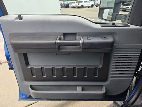 Used 2011 Ford F550 2WD Regular Cab Super Duty w/ Payload Upgrade Pkg image 19