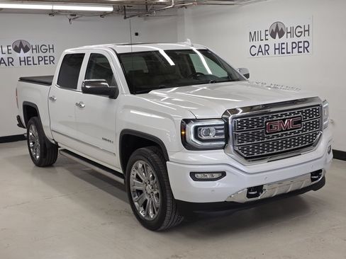 Used 2018 GMC Sierra 1500 Denali w/ Denali Ultimate Package AWD/4WD image 4