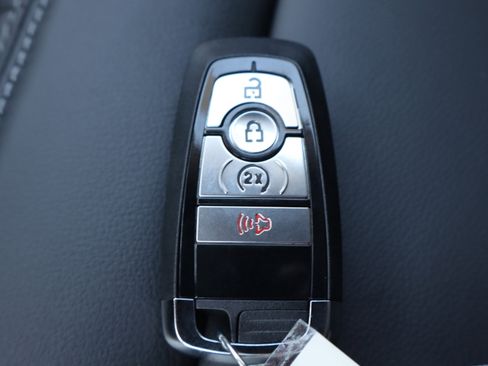 New 2025 Ford Bronco Outer Banks w/ Sasquatch Package image 28