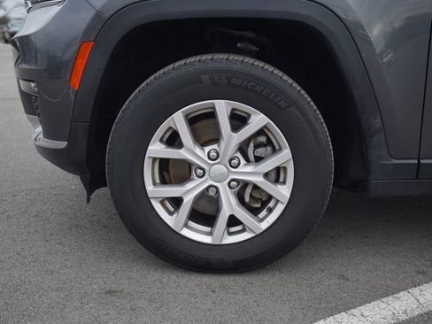 Used 2022 Jeep Grand Cherokee L Limited image 10