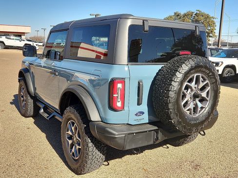Used 2023 Ford Bronco Badlands image 3