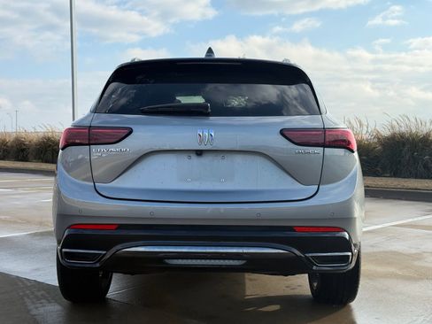 Certified 2025 Buick Envision Sport Touring image 7