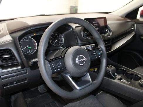 Used 2023 Nissan Rogue SV AWD/4WD image 17