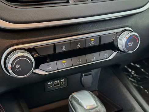Used 2020 Nissan Altima 2.5 SR FWD image 15