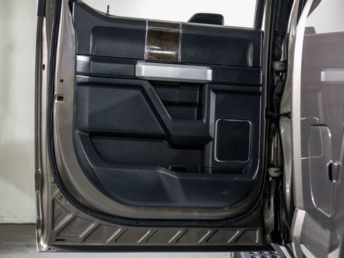 Used 2022 Ford F250 Lariat w/ Tremor Off-Road Package image 36