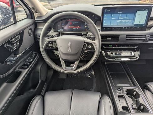 New 2026 Lincoln Corsair Reserve image 14