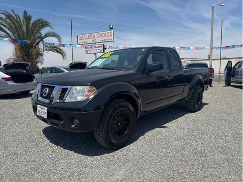 Used 2016 Nissan Frontier S RWD image 1