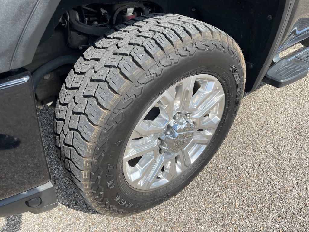 Used 2020 GMC Sierra 2500 Denali w/ Denali Ultimate Package AWD/4WD image 11