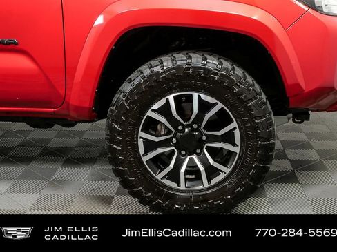 Used 2020 Toyota Tacoma TRD Sport image 35