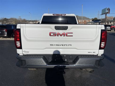 Used 2024 GMC Sierra 2500 SLE w/ SLE Value Package; image 5
