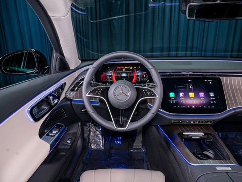 New 2026 Mercedes-Benz E 350 4MATIC Sedan image 15