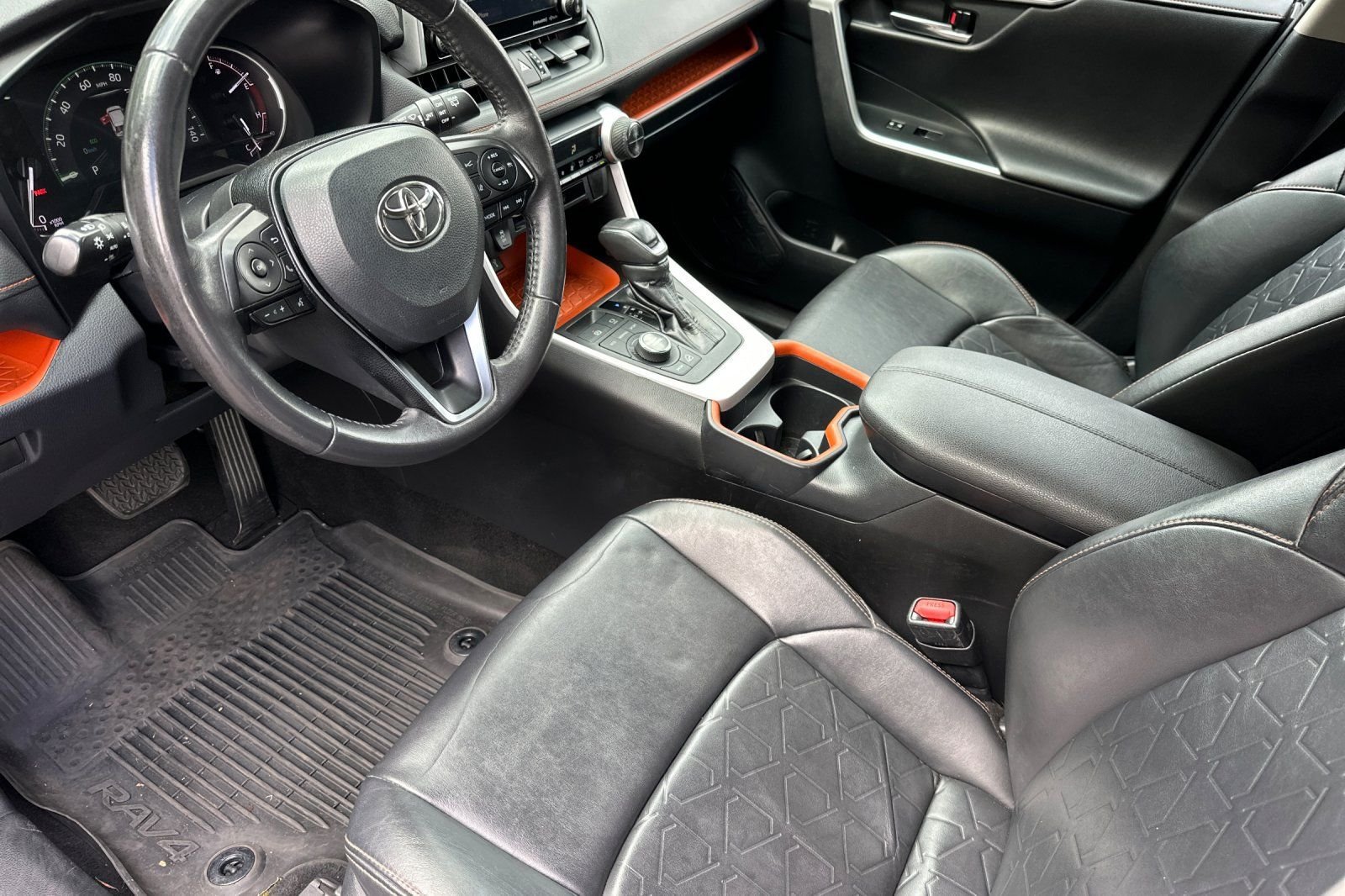 Used 2020 Toyota RAV4 Adventure AWD/4WD image 10