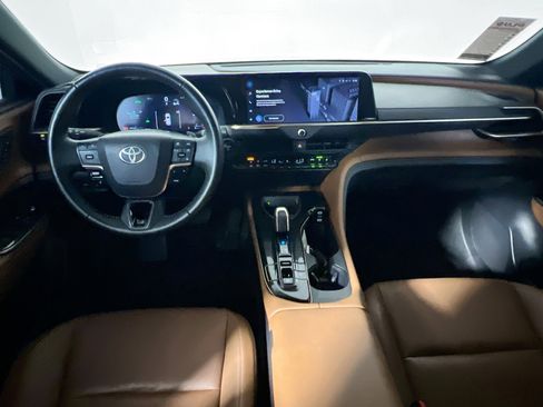 Used 2025 Toyota Crown Signia AWD/4WD image 30