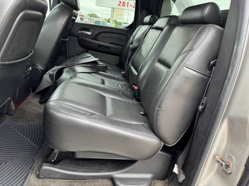 Used 2008 Cadillac Escalade EXT AWD/4WD image 11