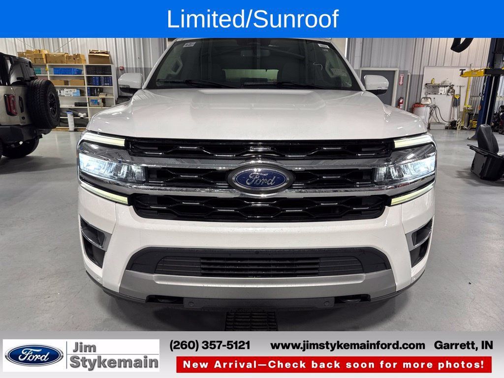 Used 2023 Ford Expedition Limited AWD/4WD image 8