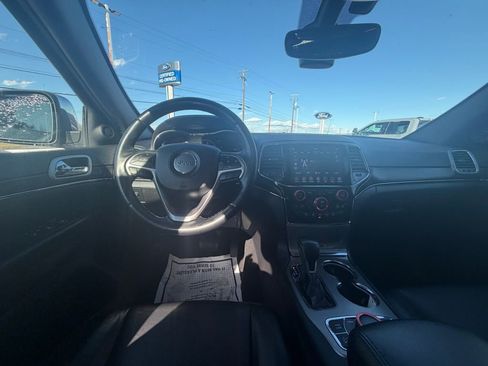 Used 2021 Jeep Grand Cherokee Limited image 14