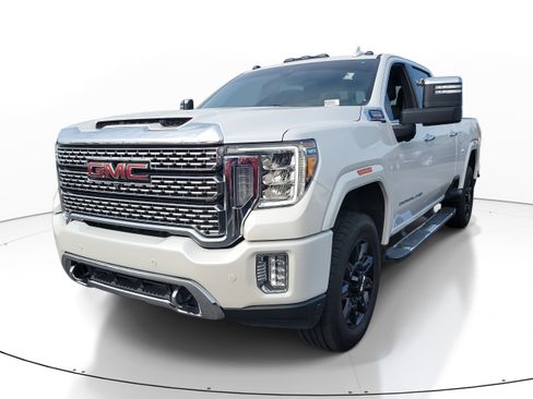 Used 2022 GMC Sierra 3500 Denali w/ Denali Ultimate Package image 3