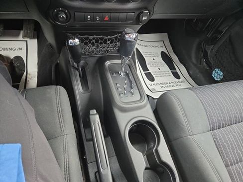 Used 2012 Jeep Wrangler Unlimited Sport AWD/4WD image 22