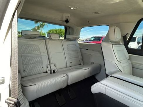 Used 2023 Lincoln Navigator Black Label image 14
