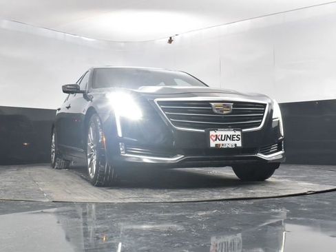 Used 2018 Cadillac CT6 Luxury image 46