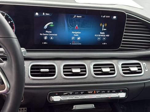 Used 2023 Mercedes-Benz GLS 450 4MATIC image 18