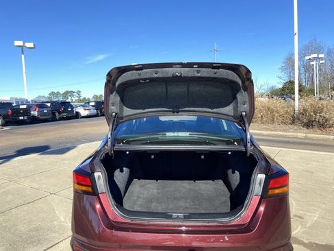 Used 2024 Nissan Altima 2.5 SV image 25