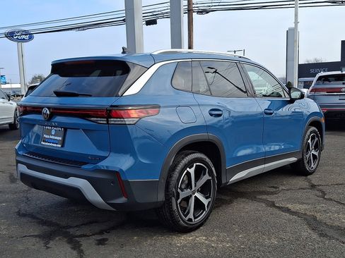 Used 2025 Volkswagen Tiguan SE image 7