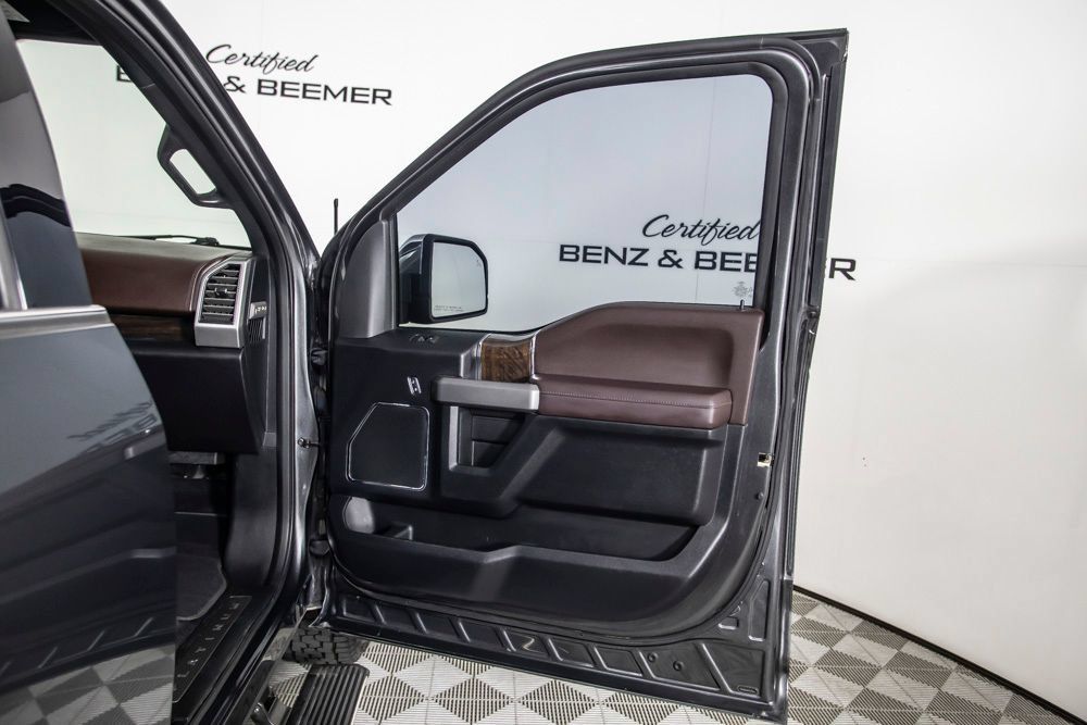 Used 2017 Ford F150 Platinum RWD image 17